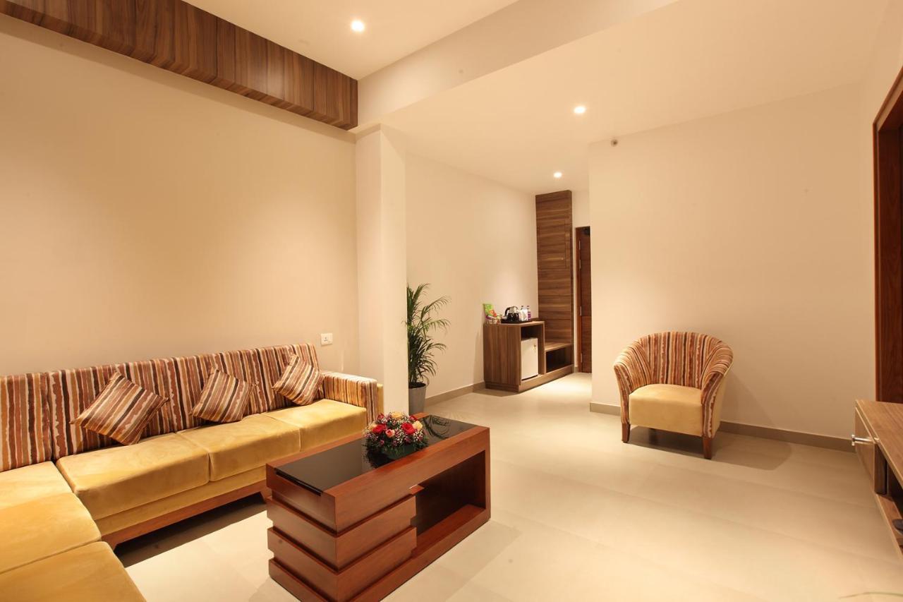 Hotel Maria Park Muvattupuzha المظهر الخارجي الصورة